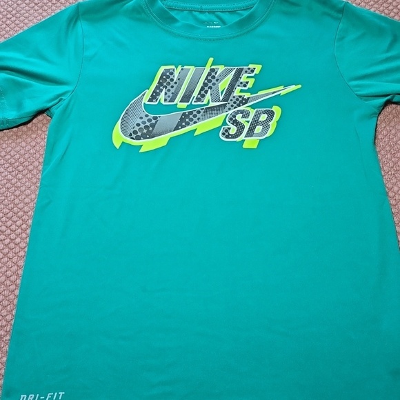 Nike Other - Nike Skateboarding Crew Neck Teal Dri-FIT T-Shirt - KIDS Size 10 -12